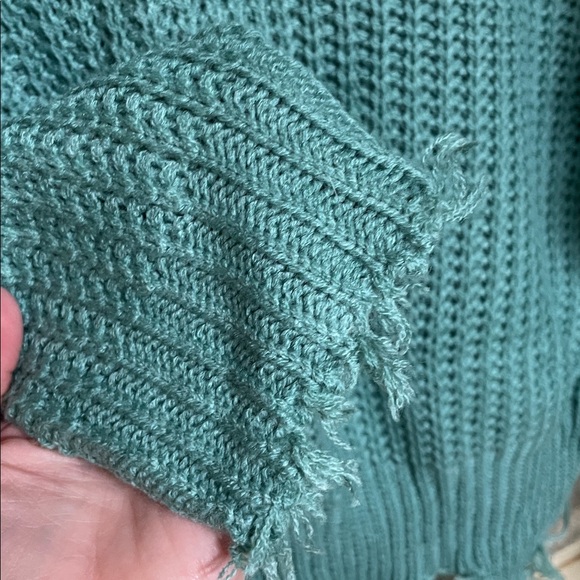 Main Strip Teal size Medium V-Neck Distressed Soft Oversized Cropped Sweater - Picture 5 of 7